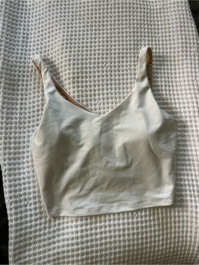 Old Navy White Athletic Cropped Tank Top